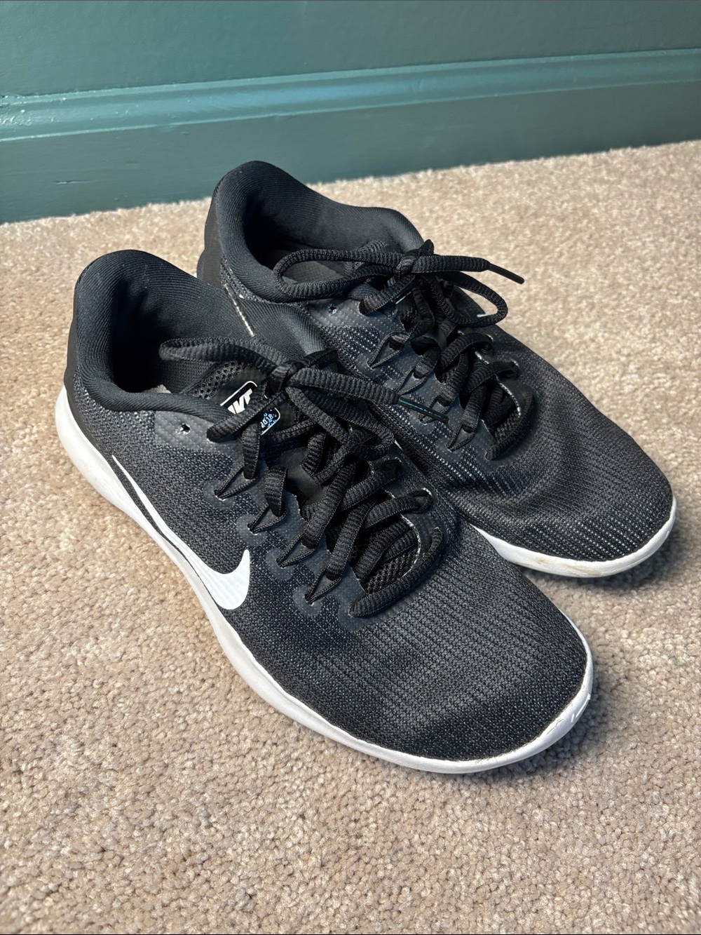 Nike flex Women’s Black Athletic Shoes